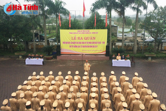 csgt ha tinh huy dong toi da luc luong dam bao atgt dip tet
