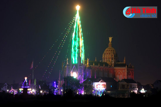 lung linh sac mau giang sinh cua giao dan ha tinh