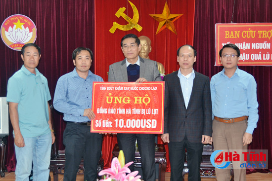 tinh bolykhamxay ho tro dong bao vung lu ha tinh 10 000 usd