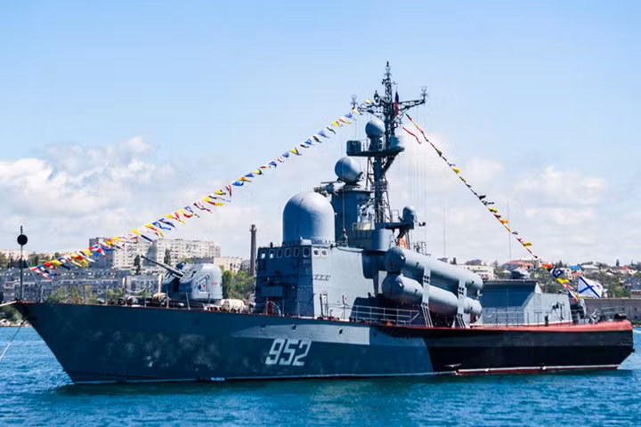 diem danh 9 chien ham chu luc trong ham doi bien den