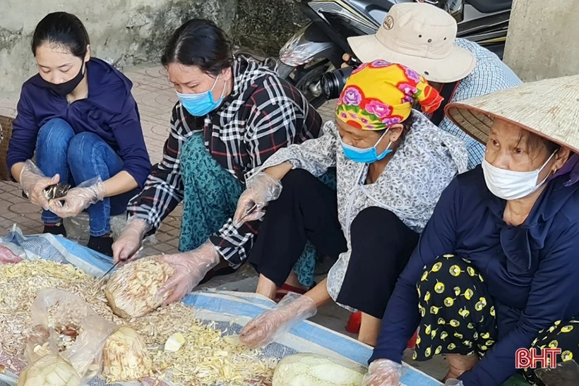 Người Hà Tĩnh đồng lòng, chung sức cùng đồng bào miền Nam phòng, chống dịch