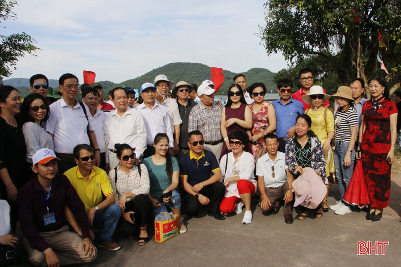 Hơn 200 công ty du lịch các tỉnh phía Bắc khảo sát, kết nối du lịch tại Hà Tĩnh