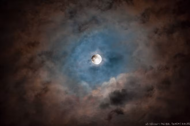 Hình ảnh ấn tượng của nguyệt thực đêm 6/6