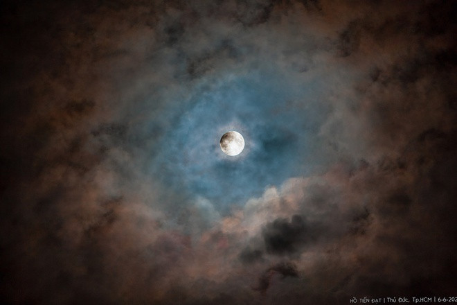Hình ảnh ấn tượng của nguyệt thực đêm 6/6