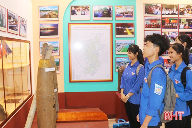 Bồi đắp, giáo dục truyền thống cách mạng cho thế hệ trẻ Thạch Hà