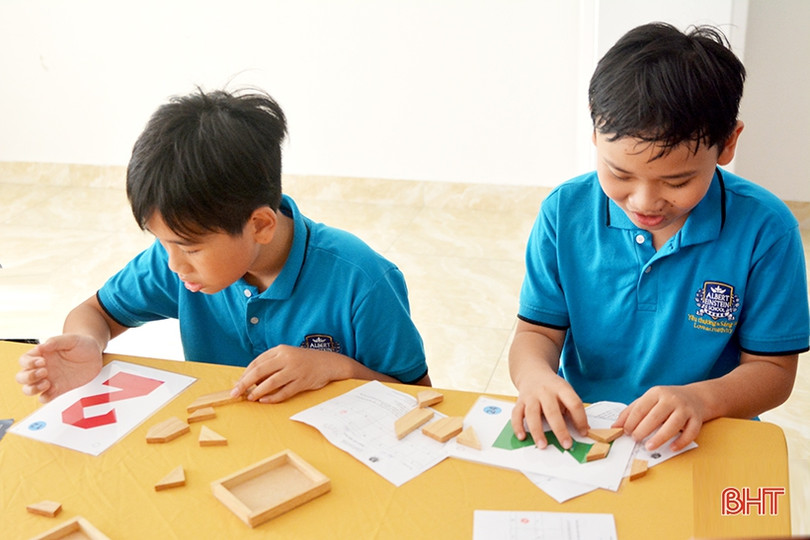 Học sinh Hà Tĩnh hứng thú trải nghiệm các hoạt động toán học