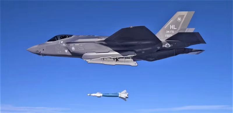 Bom Paveway IV - thương vụ đang rúng động Trung Đông