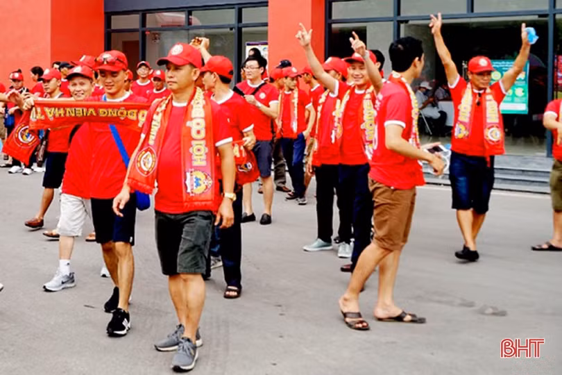 Hạ chủ nhà Than Quảng Ninh 2 - 0, Hồng Lĩnh Hà Tĩnh có 3 điểm đầu tiên ở V.League