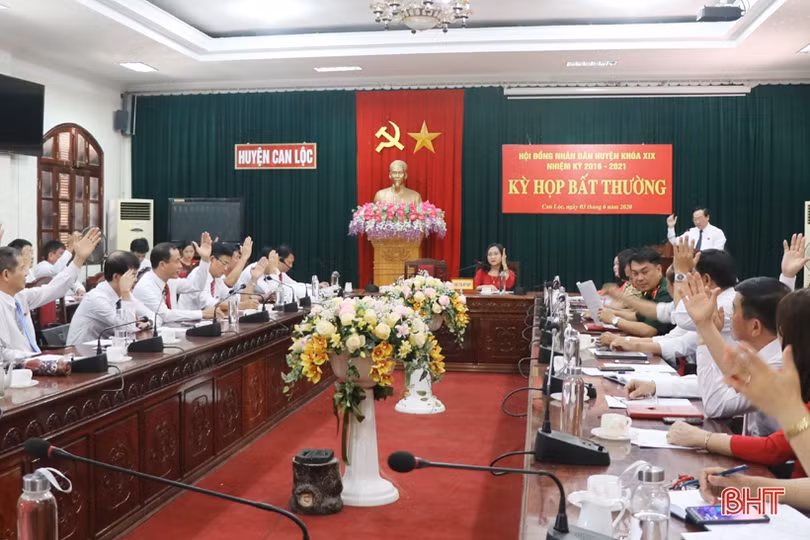 Ông Đặng Trần Phong giữ chức Chủ tịch UBND huyện Can Lộc