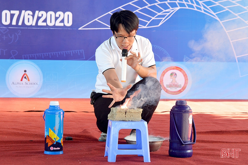 Học sinh Hà Tĩnh hứng thú trải nghiệm các hoạt động toán học