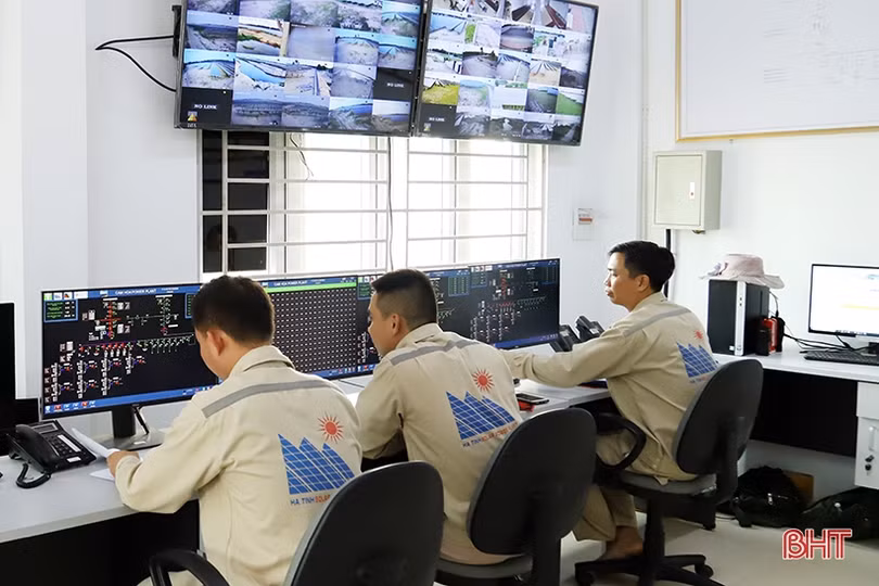 Công ty CP Tập đoàn Hoành Sơn gắn công tác xây dựng Đảng với sản xuất, kinh doanh