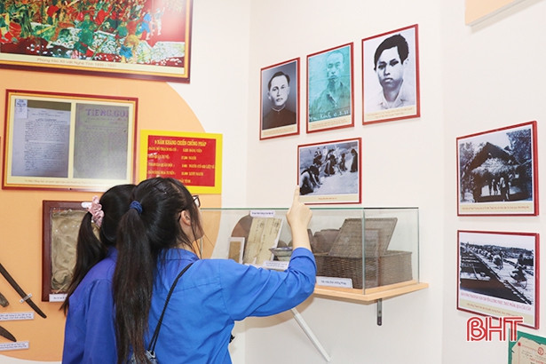 Bồi đắp, giáo dục truyền thống cách mạng cho thế hệ trẻ Thạch Hà