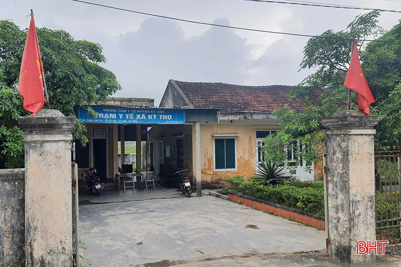 Trạm Y tế xã Kỳ Thọ hiện xuống cấp nghiêm trọng. 01.jpg