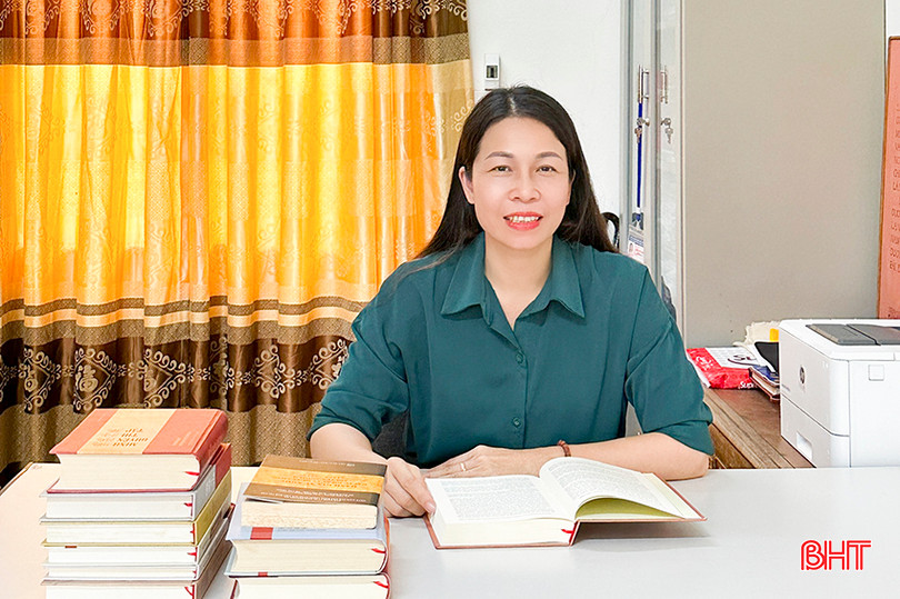 Bà Trần Thị Vinh – Phó Trưởng ban phụ trách Khu di tích Nguyễn Du. a8.jpg