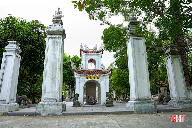Đền thờ danh nhân Nguyễn Trọng thuộc khuôn viên Khu di tích Nguyễn Du (Nghi Xuân). a3.jpg