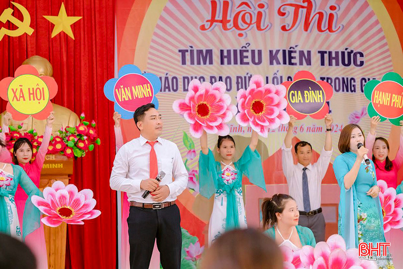 Tiết mục tham gia Hội thi Tìm hiểu kiến thức về giáo dục đạo đức, lối sống trong gia đình tại xã Sơn Lĩnh, Hương Sơn (ngày 12/6/2024). a2.jpg
