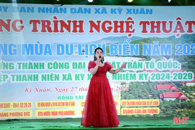 Chương trình nghệ thuật chào mừng khai trương du lịch biển Kỳ Anh. 111.jpg