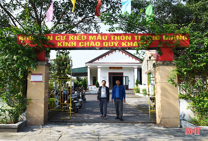 Nhà văn hoá thôn Trung Giang được xây dựng chủ yếu từ nguồn đóng góp của người dân. A1.jpg