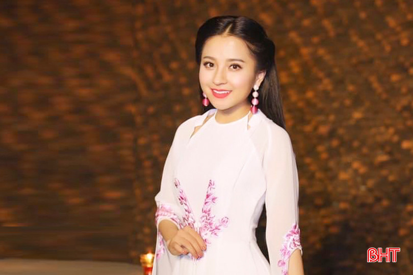 Ca sỹ Ngọc Ánh a4.jpg