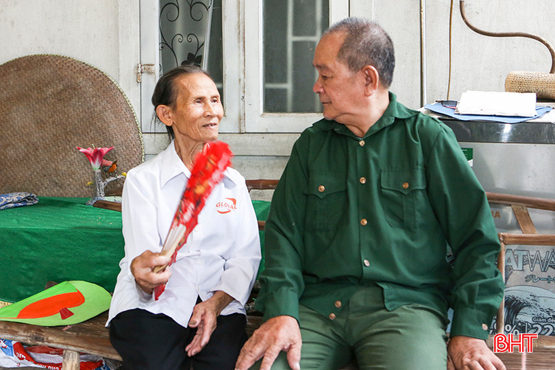 Ông Trần Văn Xuân và vợ là bà Võ Thị Nhân. a1.jpg