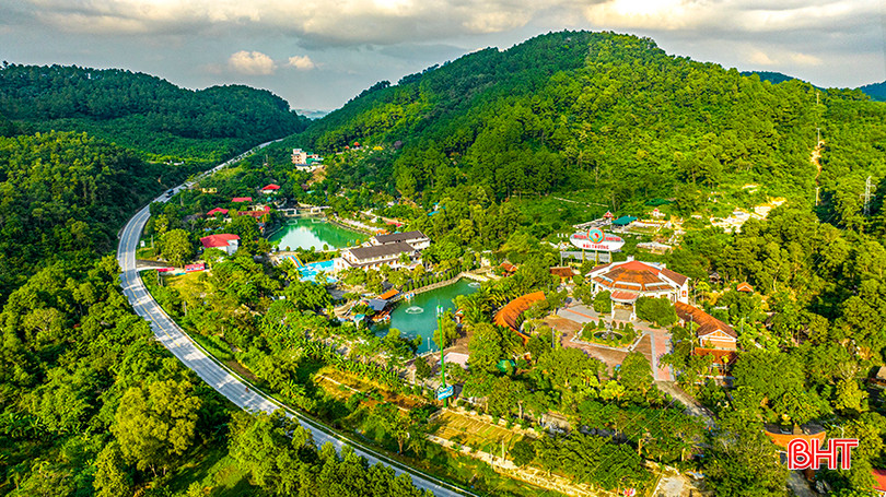 Trong 4 tháng đầu năm 2024, KDL sinh thái Hải Thượng (Hương Sơn) đã đón và phục vụ 15.000 lượt khách. a7.jpg