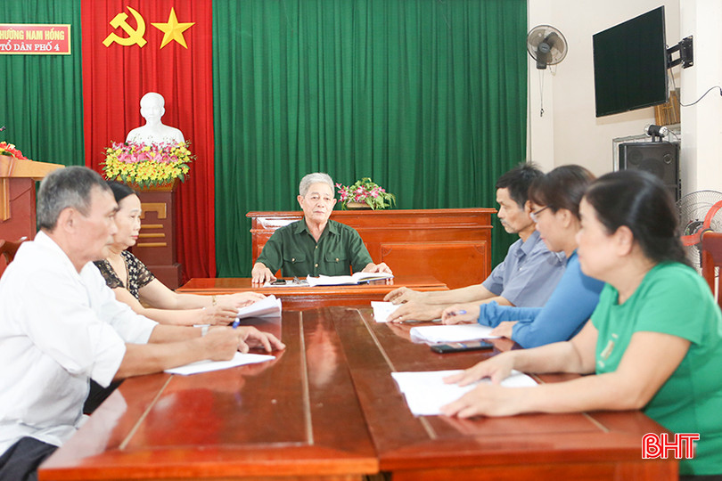 Ông Hoàng Đức Đại điều hành cuộc họp cấp ủy mở rộng triển khai các hoạt động kỷ niệm 134 năm Ngày sinh nhật Bác (19/5/1890 - 19/5/2024). a2.jpg
