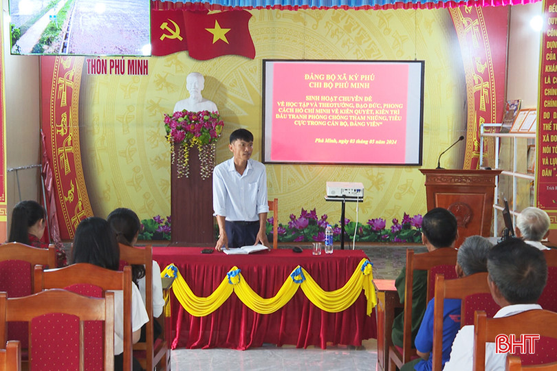 Một buổi sinh hoạt chuyên đề về học và làm Bác của Chi bộ thôn Phú Minh. A4.jpg
