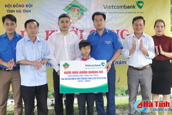 Lãnh đạo Tỉnh đoàn, Vietcombank Bắc Hà Tĩnh, xã Việt Xuyên khởi công xây nhà Khăn quàng đỏ