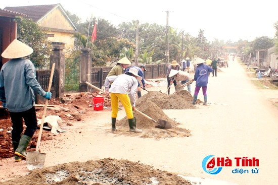 Không khí thi đua lao động sản xuất, xây dựng nông thôn mới tại Cẩm Hưng Không khí thi đua lao động sản xuất, xây dựng nông thôn mới tại Cẩm Hưng