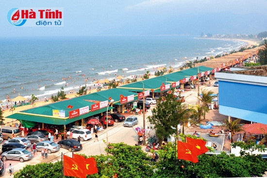 Cẩm Xuyên đánh thức tiềm năng du lịch biển. Ảnh: Hương Thành