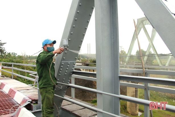 Hoàn thành sửa chữa đột xuất cầu Lộc Yên