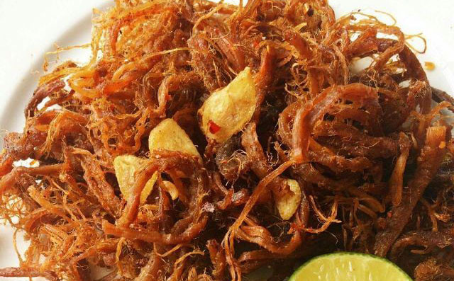 Cách làm thịt lợn khô cháy tỏi dai ngon dịp tết