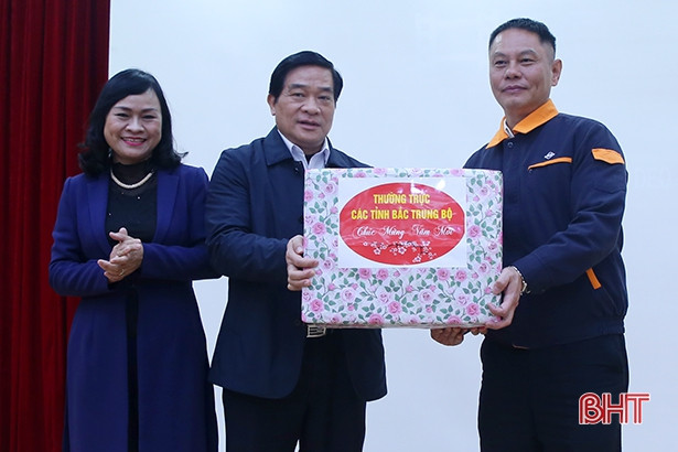 Đoàn Thường trực HĐND 6 tỉnh tham quan Formosa và NTM Hà Tĩnh