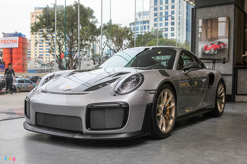Chi tiết Porsche 911 GT2 RS mạnh nhất lịch sử, giá 20 tỷ ở Việt Nam