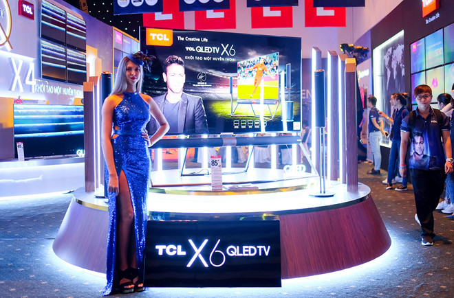 Những mẫu TV cao cấp đáng chú ý dịp cận Tết