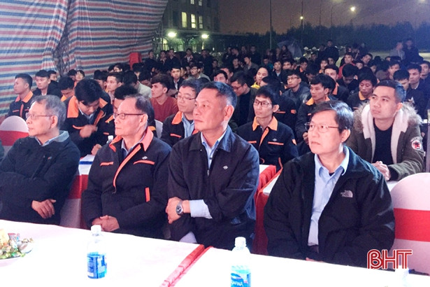 Công đoàn Formosa Hà Tĩnh tặng 100 suất quà, 125 vé xe tết cho công nhân, lao động