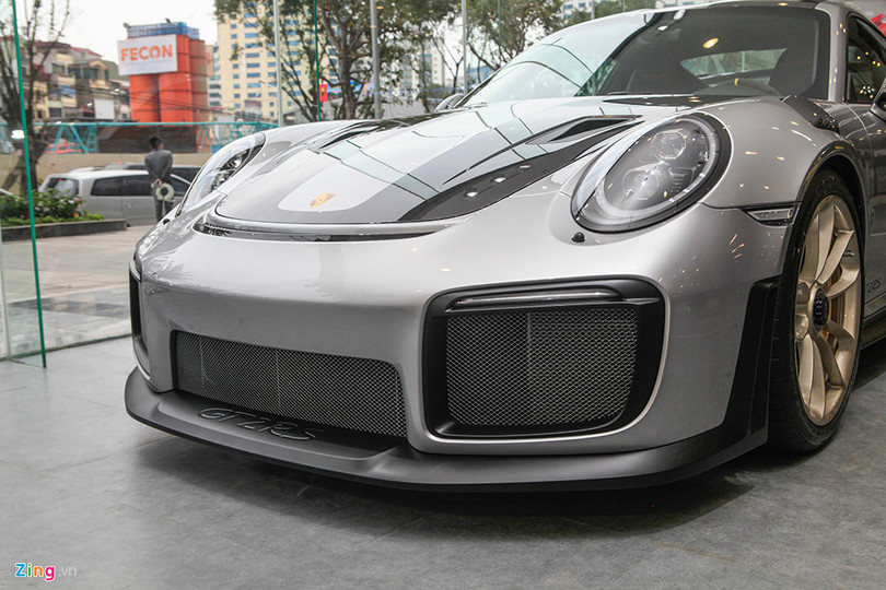Chi tiết Porsche 911 GT2 RS mạnh nhất lịch sử, giá 20 tỷ ở Việt Nam
