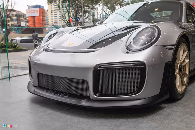 Chi tiết Porsche 911 GT2 RS mạnh nhất lịch sử, giá 20 tỷ ở Việt Nam