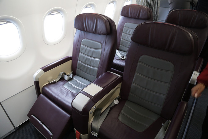 Bên trong máy bay Bamboo Airways ngày đầu cất cánh