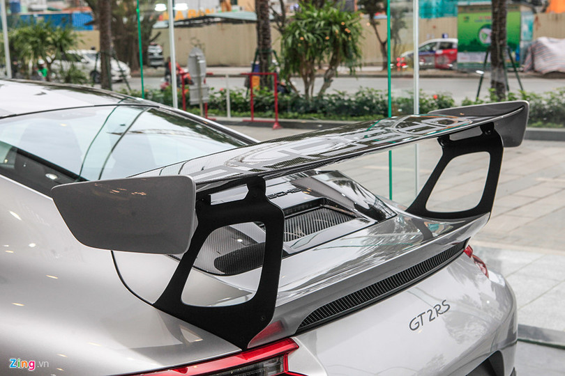 Chi tiết Porsche 911 GT2 RS mạnh nhất lịch sử, giá 20 tỷ ở Việt Nam