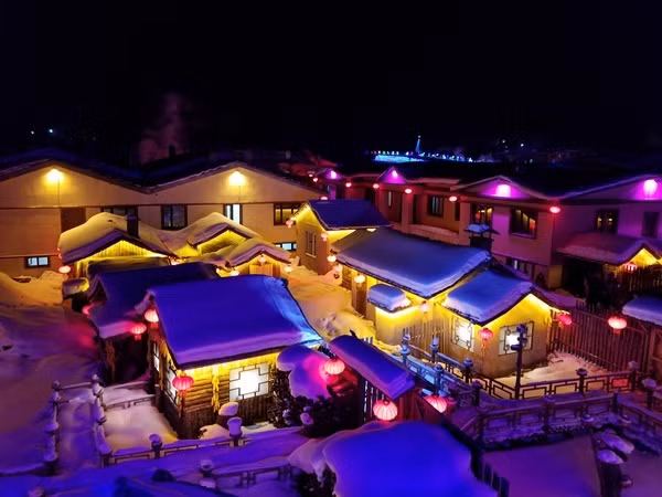 Thăm ngôi làng tuyết đẹp hơn cổ tích