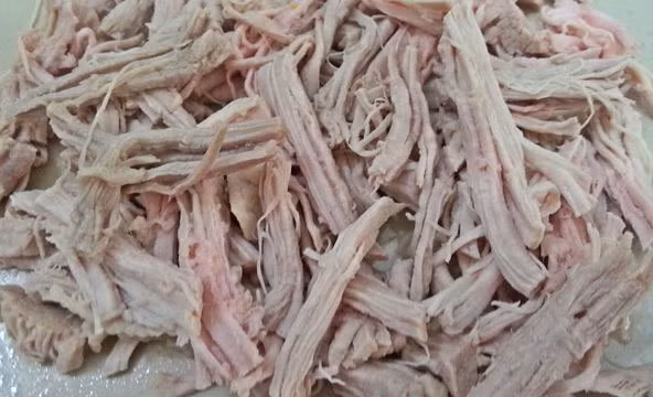 Cách làm thịt lợn khô cháy tỏi dai ngon dịp tết ảnh 3 Cách làm thịt lợn khô cháy tỏi dai ngon dịp tết