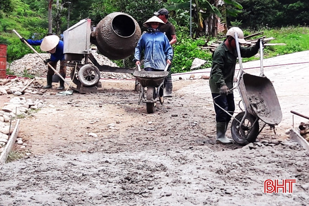 Hà Tĩnh dự kiến làm mới 800 km đường GTNT trong năm 2019