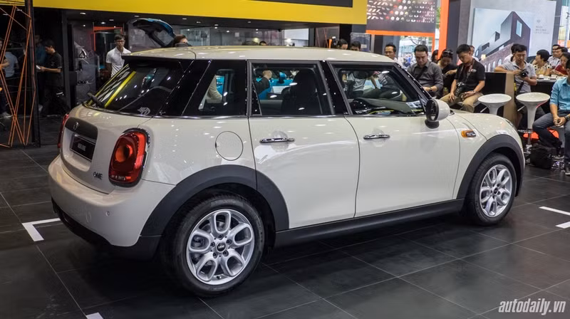 mini one ra mat thi truong viet nam gia 1 228 ty dong