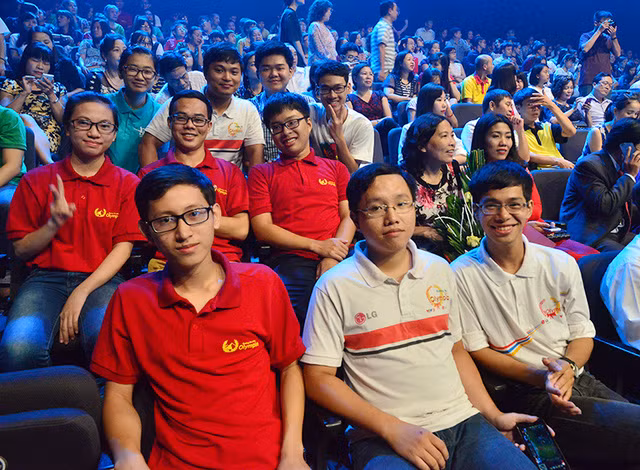 chang trai chuyen toan quoc hoc hue gianh vong nguyet que olympia nam 2016