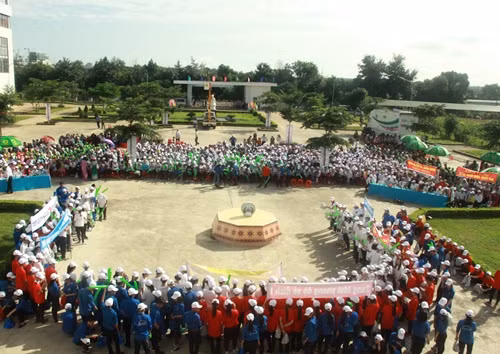 chang trai chuyen toan quoc hoc hue gianh vong nguyet que olympia nam 2016