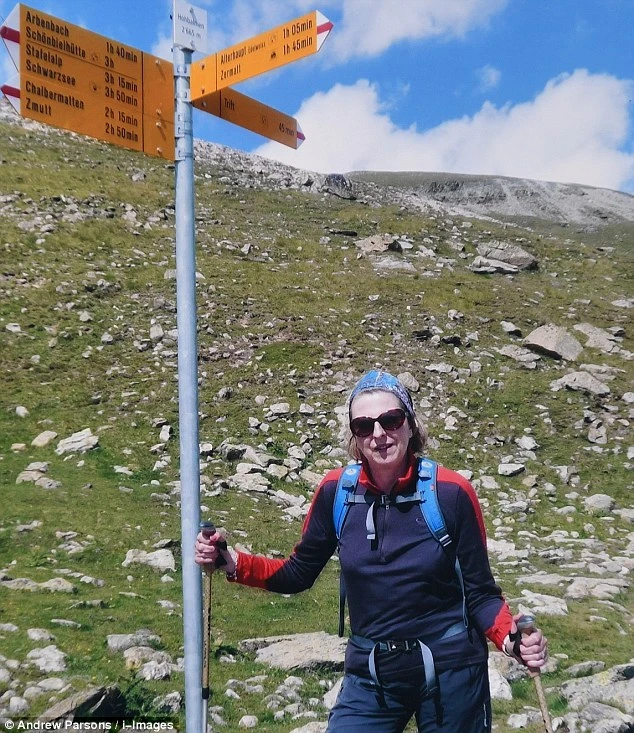 nghi he cac nguyen thu quoc gia di dau