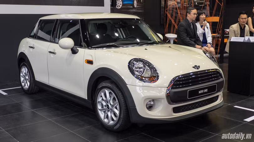 mini one ra mat thi truong viet nam gia 1 228 ty dong