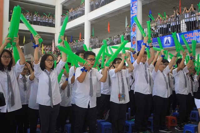 chang trai chuyen toan quoc hoc hue gianh vong nguyet que olympia nam 2016