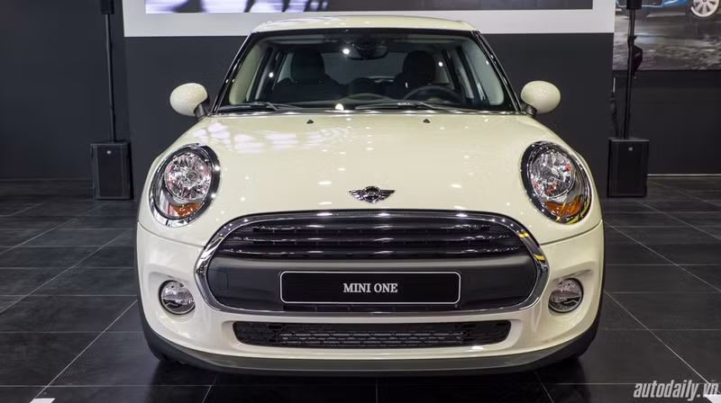 mini one ra mat thi truong viet nam gia 1 228 ty dong